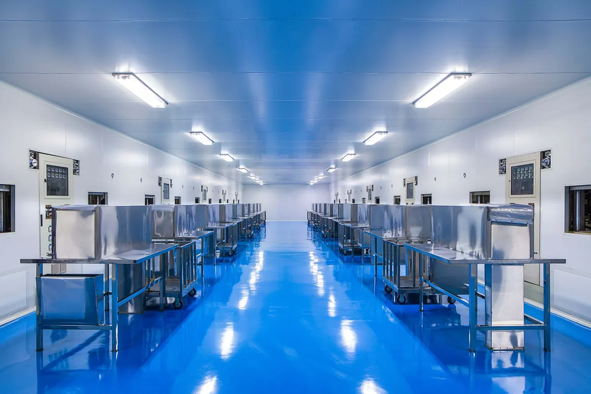 Manufacturing equipment in a workshop